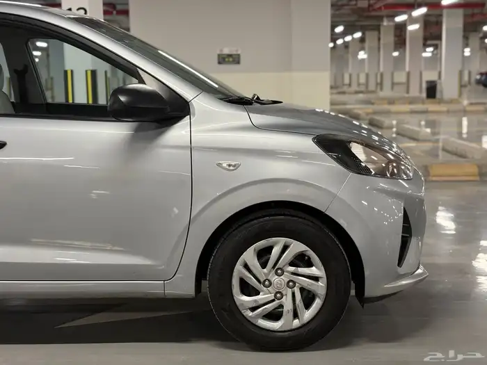 للبيع هيونداي i10 2023 فضي نظيفه 14