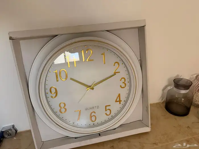 ساعة جديد شكلها جميل 1