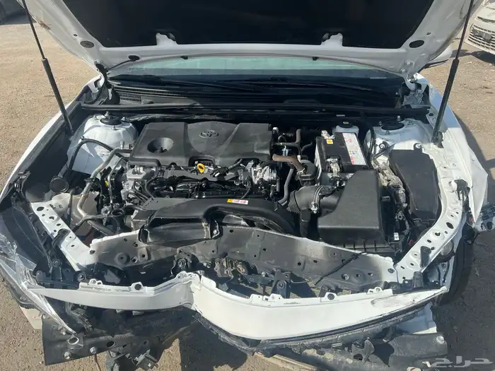 كامري 2023 LE مصدوم استاندر 11