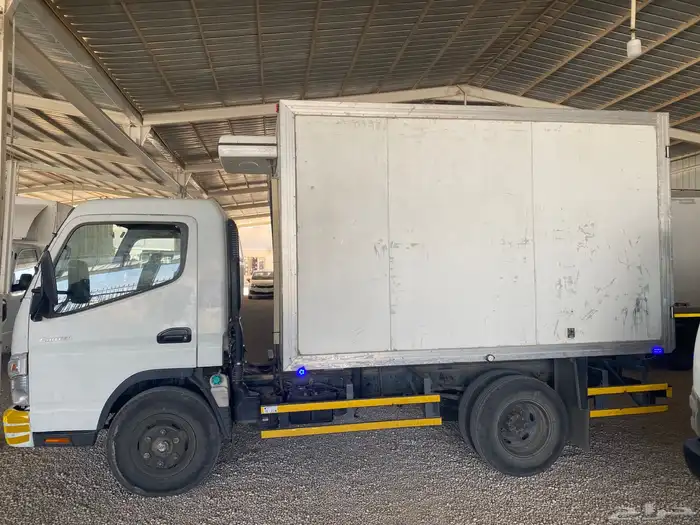 دينا متسبيشي موديل 2013 ثلاجه 0