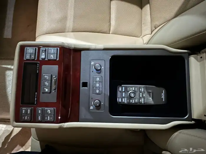 لكزس LS 460 موديل 2009 فل كامل ممشى قليل جدا 14