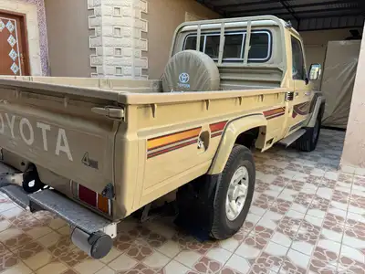 للبيع شاص تويوتا 2016 index