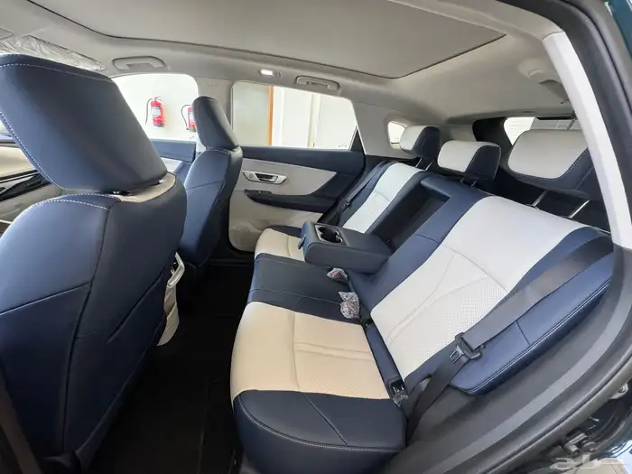 سيارة دونج فينج هيوج 2025 7