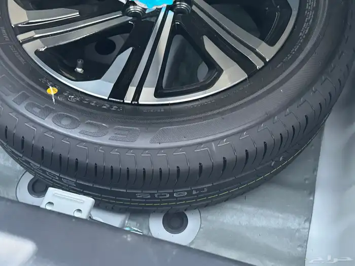 يارس 2024 فل كامل YX ( ممشى قليل ) 12