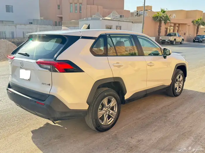 تويوتا راف فور 2023 ممشي 26 الف 5