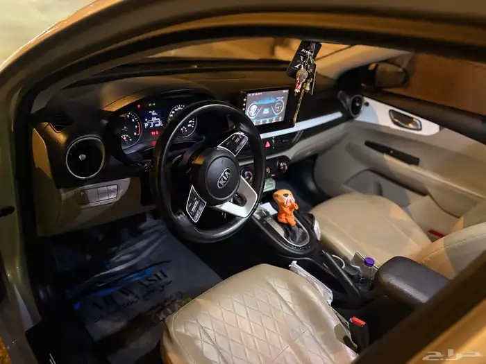 كيا سيراتوا 2020 استاندر 85000الف كيلو 7