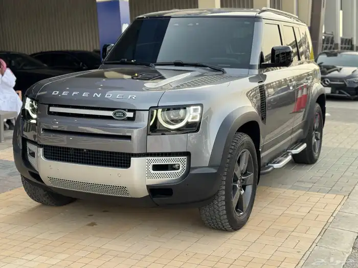 لاند روفر ديفندر 110 2023 ناغي على الضمان والصيانه 0