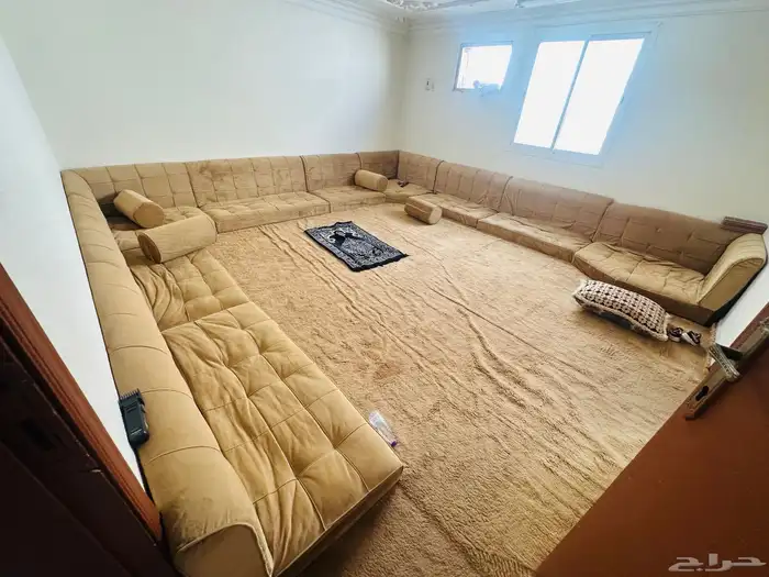 للبيع مجلس ارضي 0