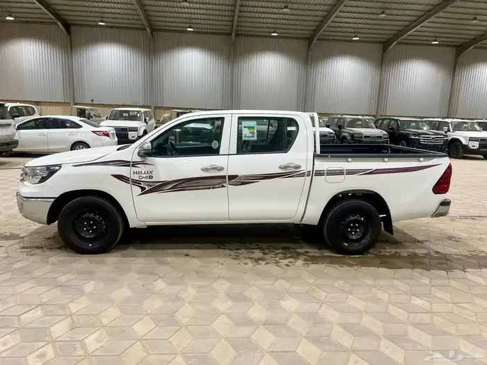 تويوتا هايلكس GL غمارتين 2025 5