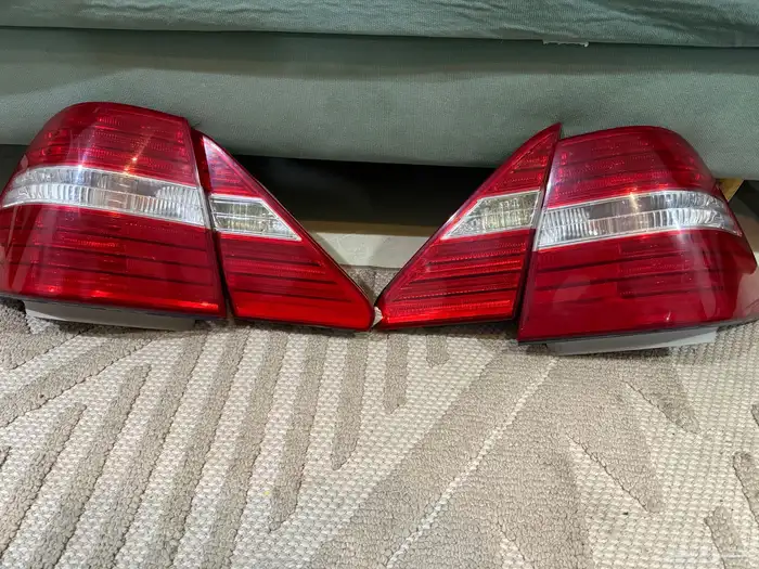 للبيع اسطبات طقم اصلي لكزس 430 مديل 2004-2006 1