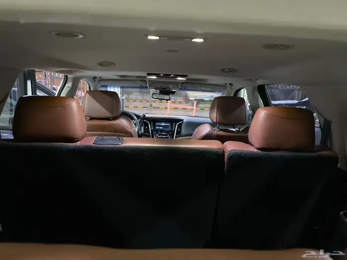 كاديلاك اسكاليد 2019 ممشى 106 الف فقط وكالة شرط 12