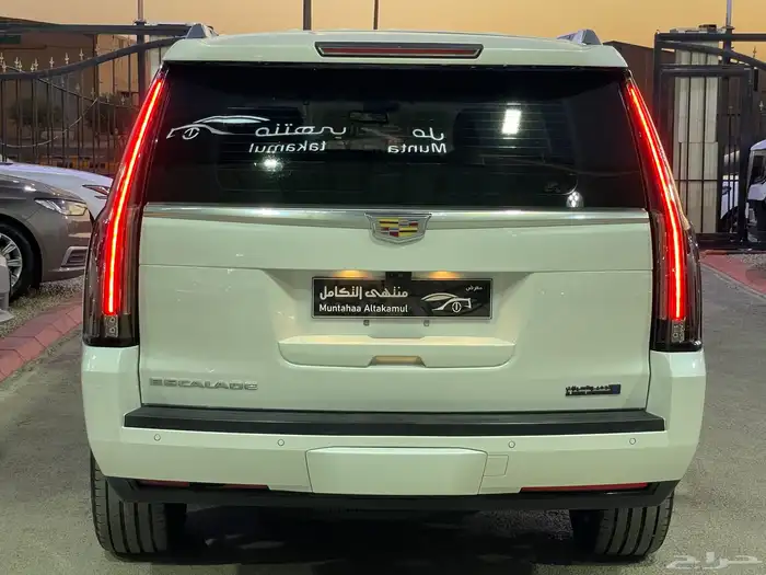 كاديلاك اسكاليد 2019 ممشى 106 الف فقط وكالة شرط 2