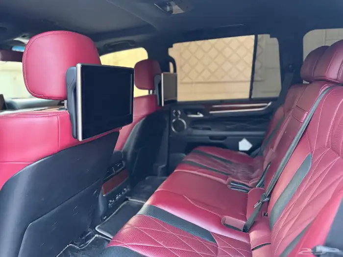 لكزس LX بلاك اديشن 2020 12