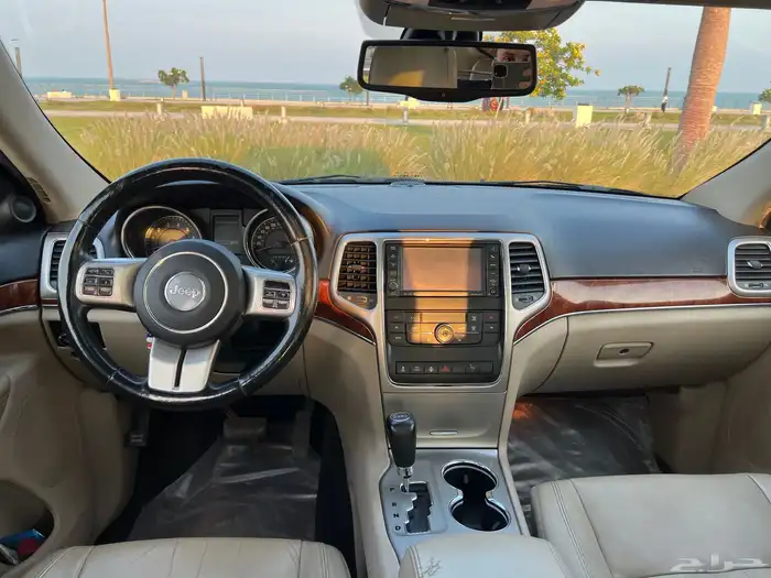 جيب جراند شيروكي ليميتد 2012 ( فابريكا ) ممشي 136 500 كم 7