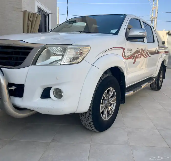 هايلوكس للبيع 10