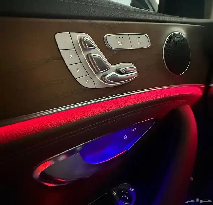 مرسيدس E 220 2019( ديزل ) فل كامل للبيع 18