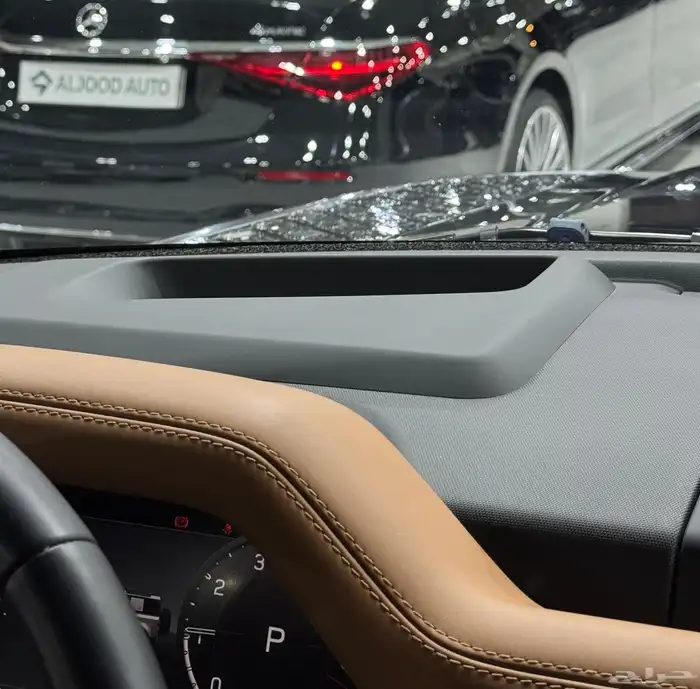 لاندروفر ديفندر X موديل 2024 فل كامل مستعمل . 18