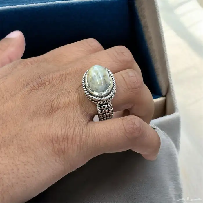 خواتم ملكيه بصياغات اوبال واحجار طبيعية 22