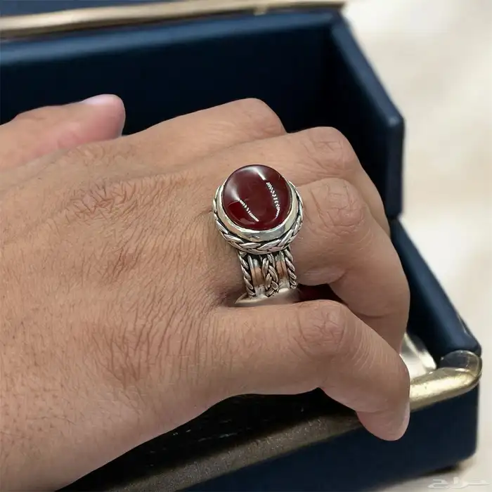 خواتم ملكيه بصياغات اوبال واحجار طبيعية 12