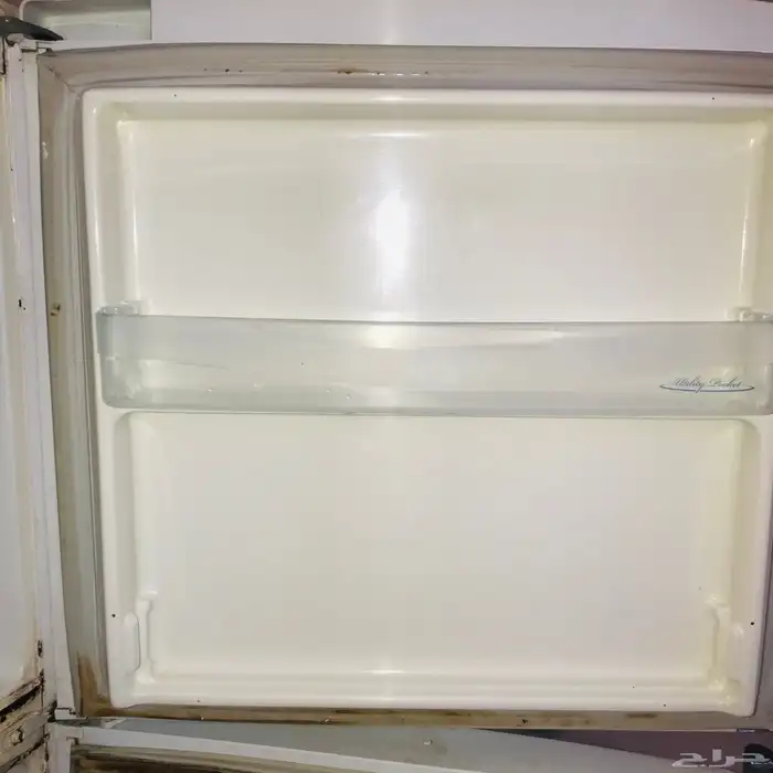 ثلاجه نظيفه للبيع 1