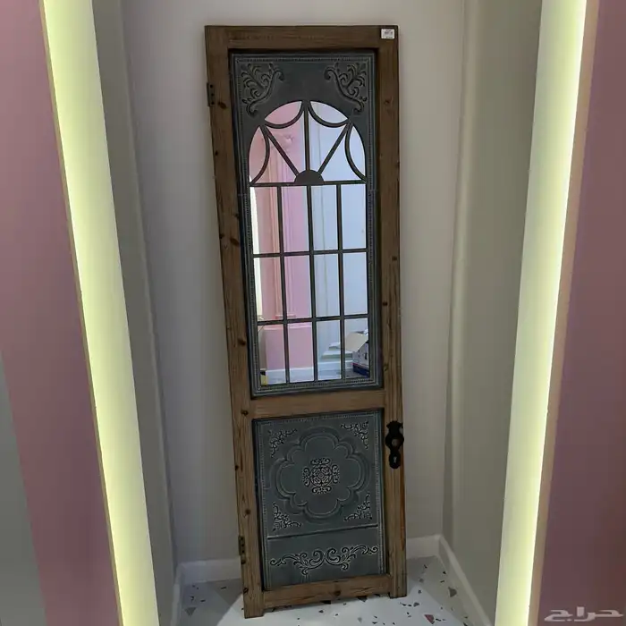 باب خشب ديكور ريفي أنيق 1