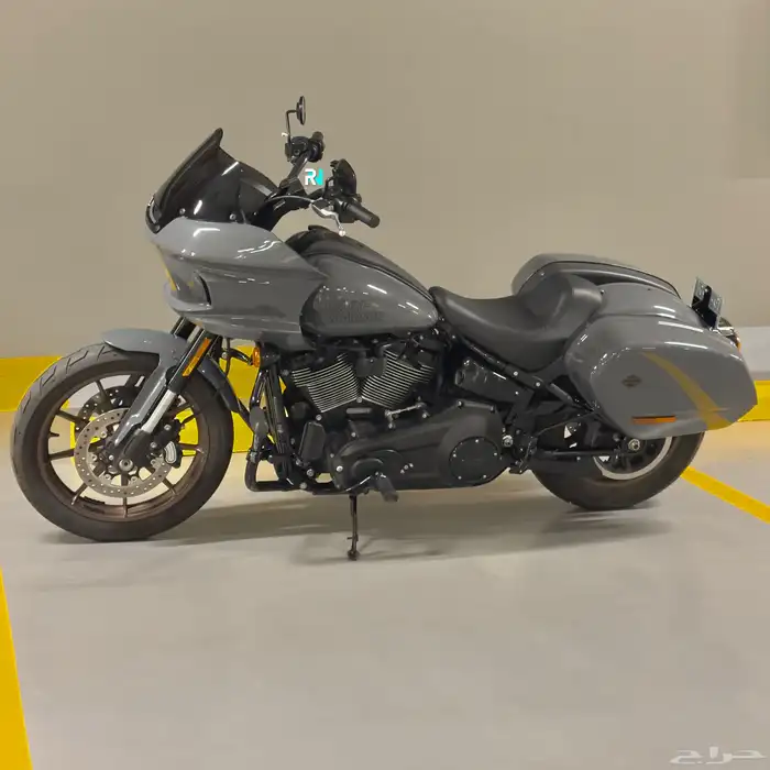 HARLEY DAVIDSON LOW RIDER ST 9