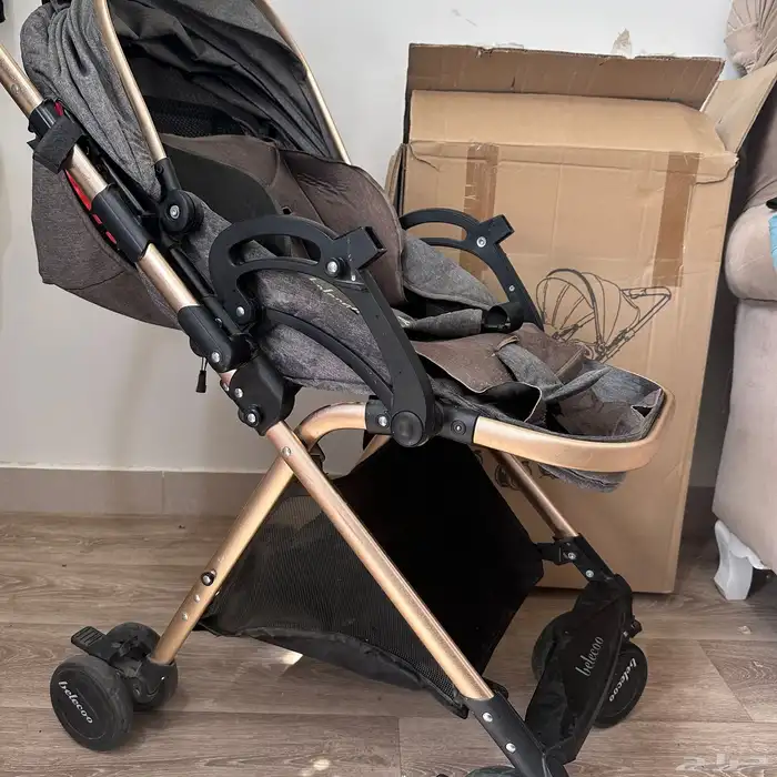 عربة أطفال مستعمله 1