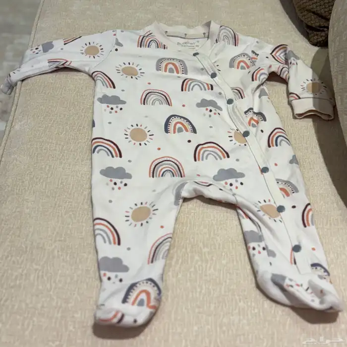 ملابس أطفال أولاد 0-6 شهور بعضها جديد وبعضها مستعمل نظيف. 12