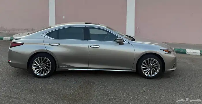 لكزس_ES300H_2022 13