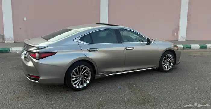 لكزس_ES300H_2022 12