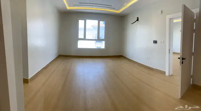 شقه فاخرة للايجار في الحمراء 8