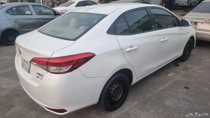 للبيع يارس 2020 بحالة ممتازة 3