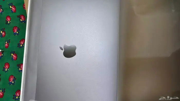 لابتوب ماك بوك جديد 1