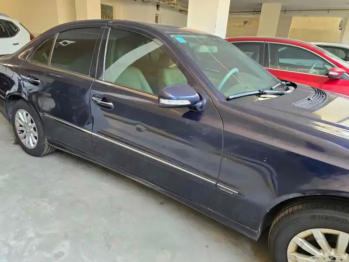 مرسيدس 2007 E230 4