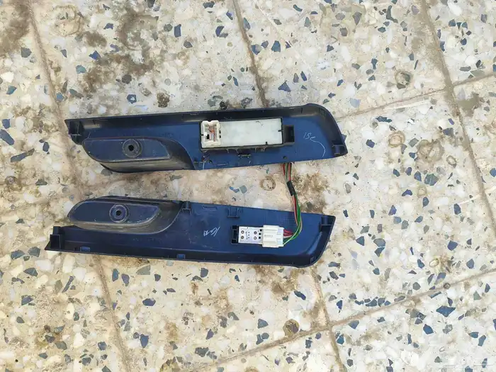 مجموعة زجاج امامي يمين و يسار سيليريو 2012 3