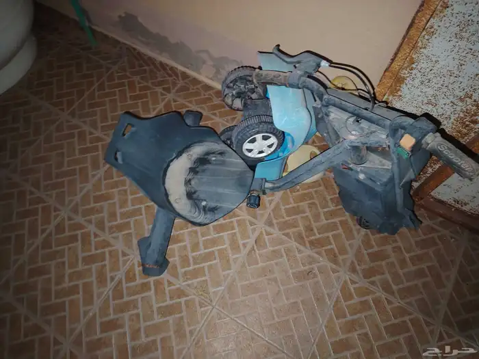 2 اسكوتر خربانه بطارياتها 1