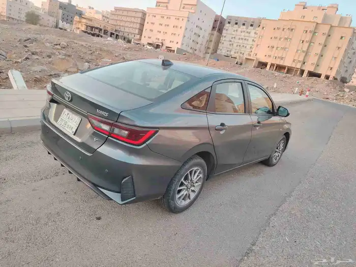 للبيع يارس 2023 تحت ضمان الوكاله سعر جمله 7