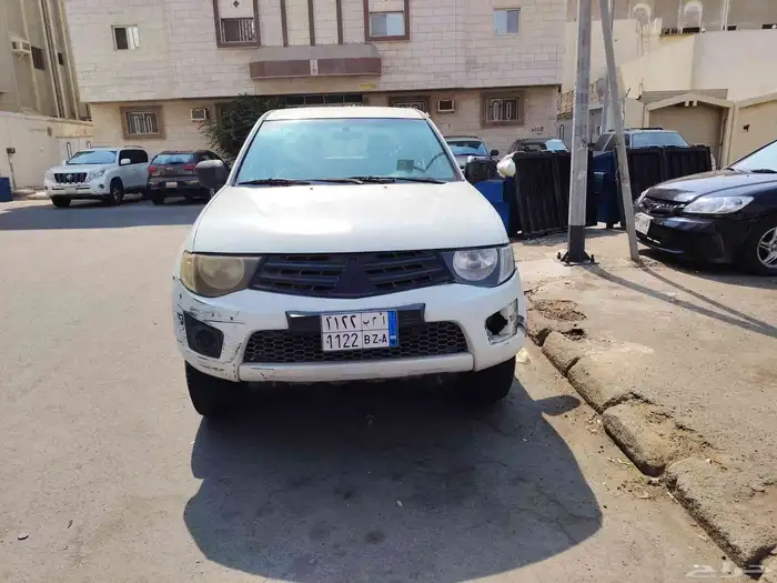 ميتسوبيشي 2012 4