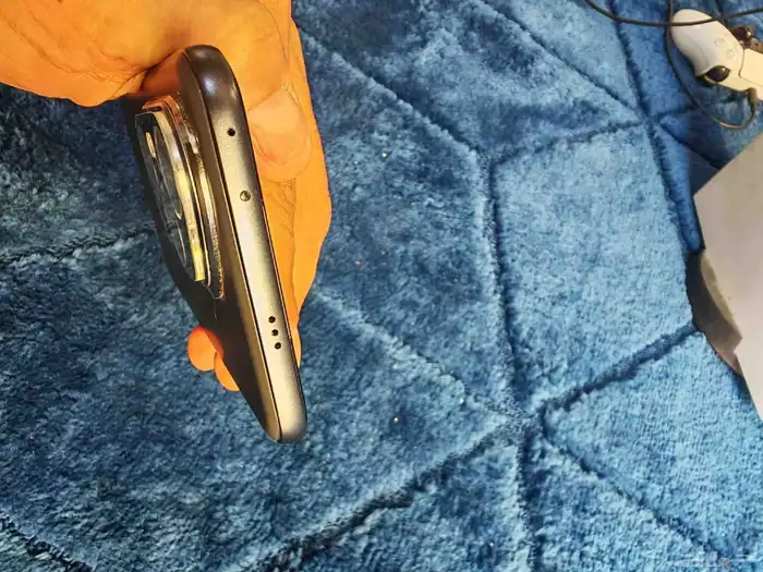 جوال هونر 400 برو اسود اللون الذاكره 512 الرام 12 5