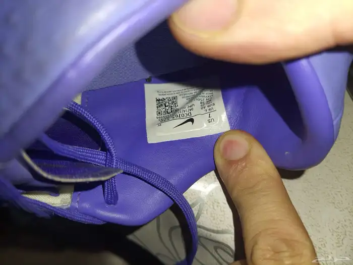 بوط رياضي نايك 4