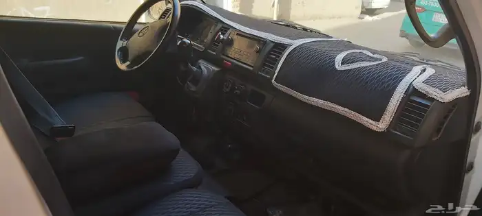 Toyota Hiace 2015 11
