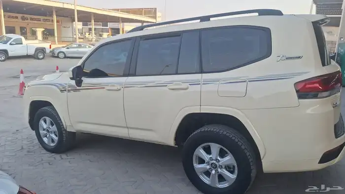 تويوتا لاندكروزر 2022 للبيع مجموعة سيارات تويوتا لاندكروزر 9