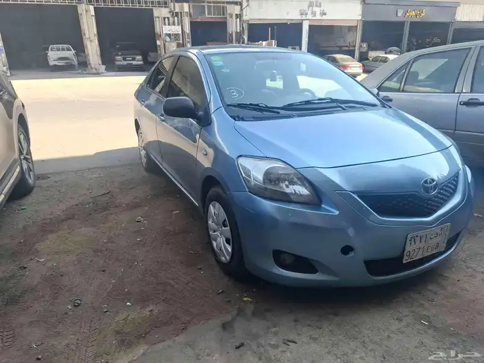 تويوتا يارس 2011 1