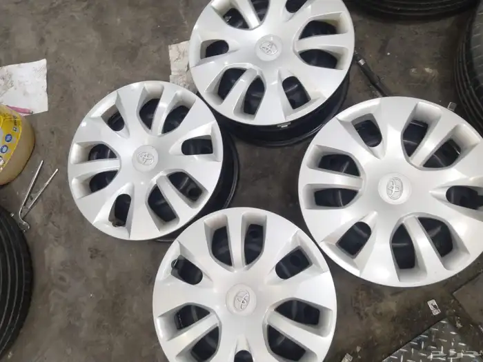 جنوط هيلكس وكاله مقاس 16اصلي معا طيس وكاله أصلي شبه جديد 2