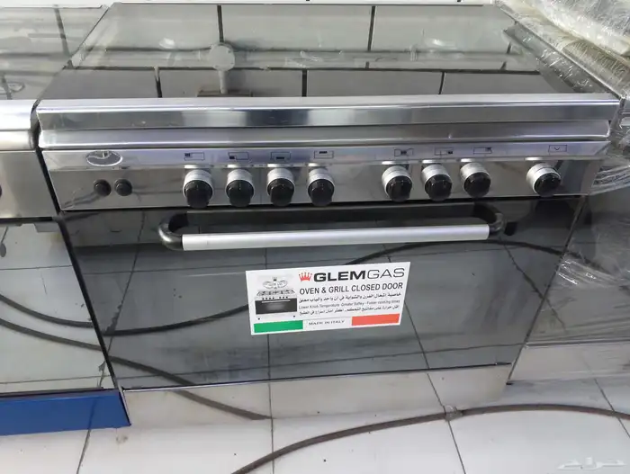 الفرن غاز مستخدم نظيف في 4عيون و 5 عيون لبيع 8