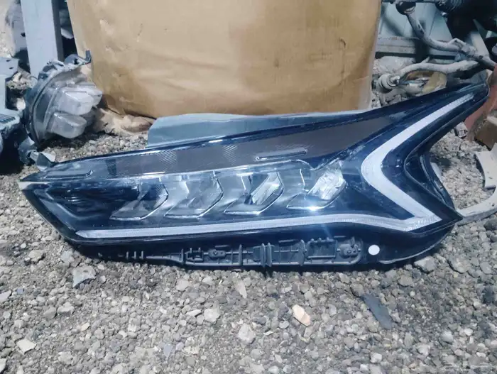 يوجد لدينا شمعات كيا كي 5 اصلي وكاله 0