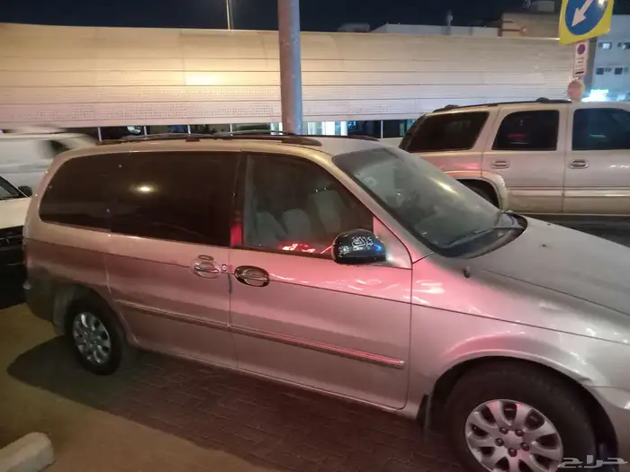 سياره كيا كرنفال 2005 استماره مجدده فحص طقم كفرات جديد 0