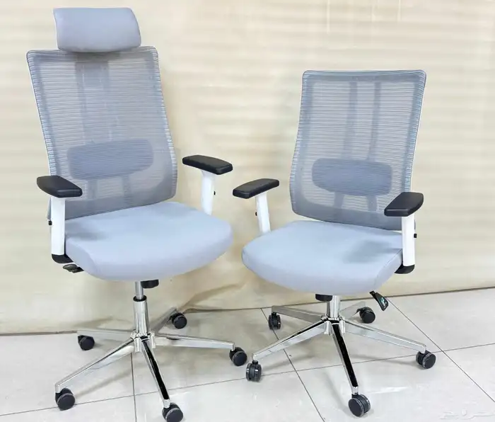 محطات عمل  كراسي محاضرات  جلسات خارجيه  مكاتب  كراسي 5