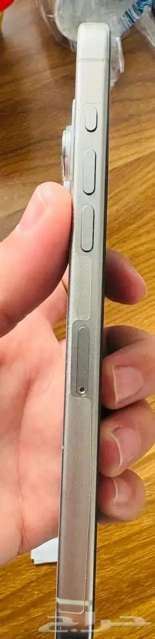 جوال ايفون 15 برو ماكس 5