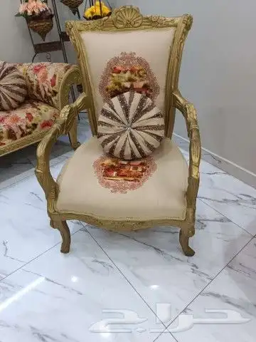 الطقم 6 قطع نظيف مافيه لا كسر ولا عيوب سبب البيع بنقل 4